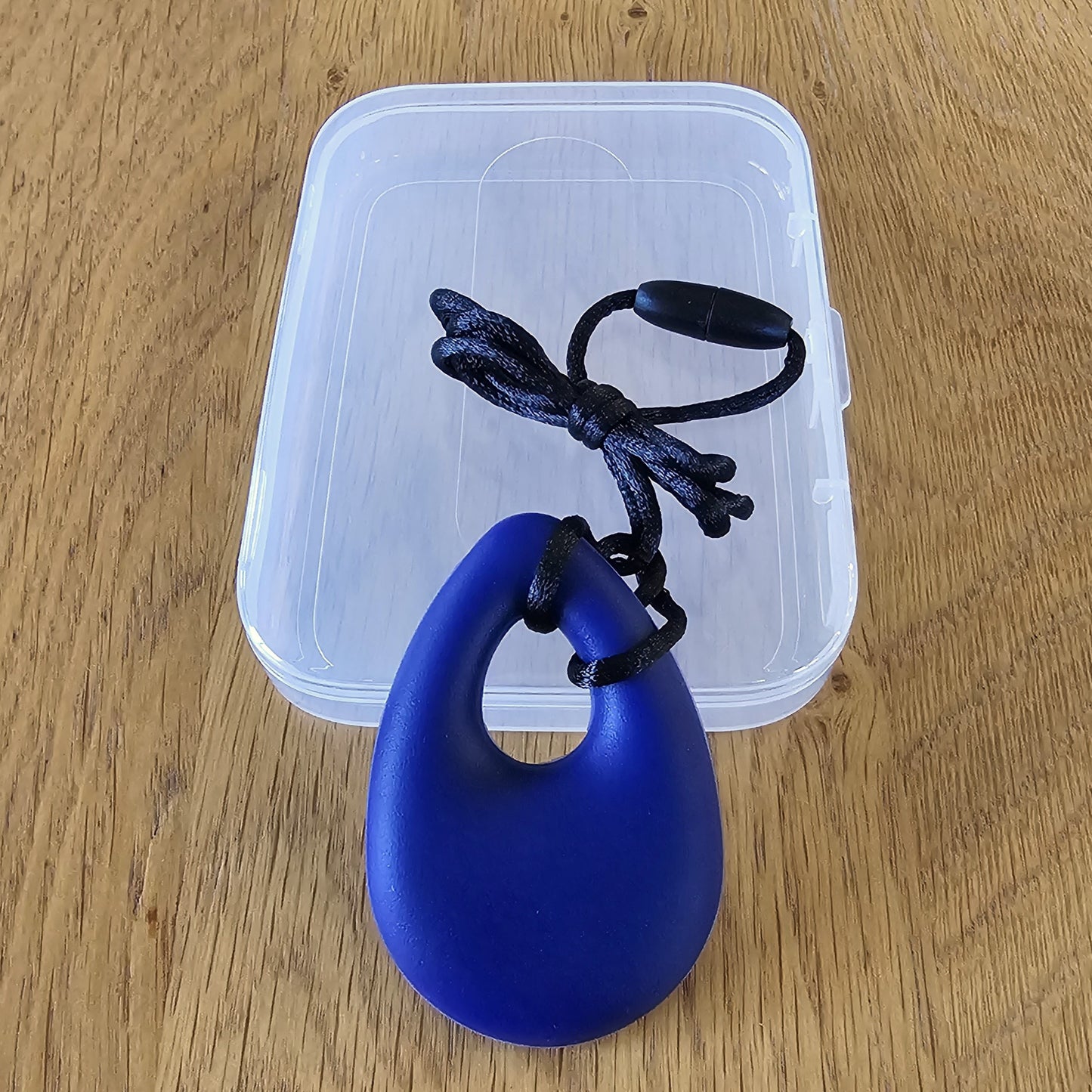 Chewable Necklace Combo with Hygiene Case